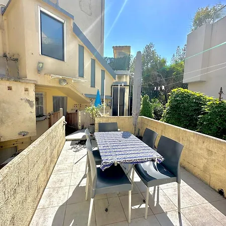 T3 Lumineux, Terrasse
